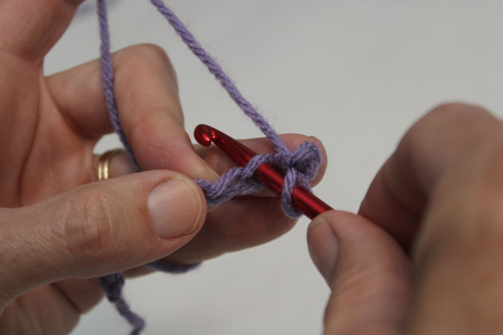 slip stitch inserting hook